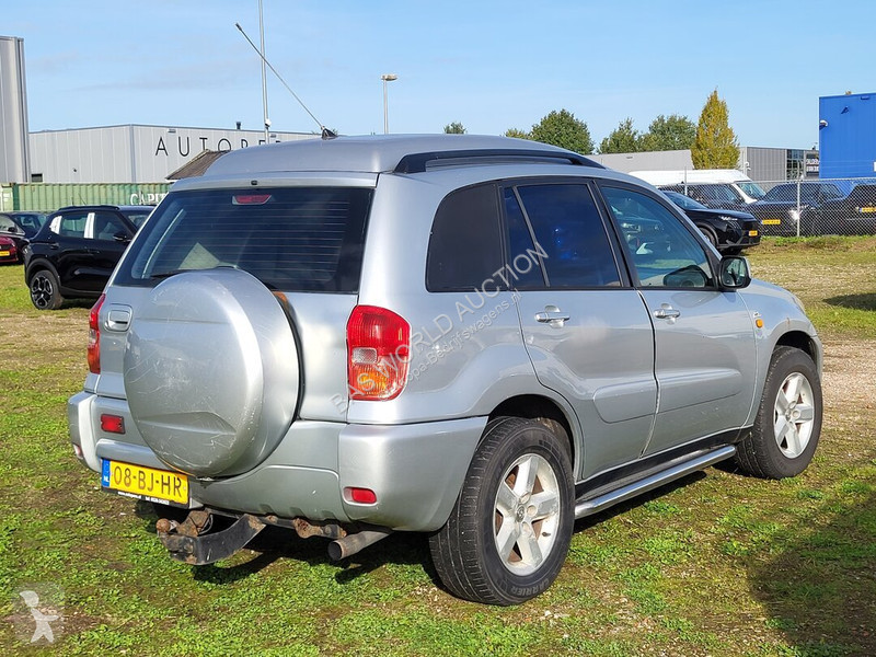 Véhicule utilitaire Toyota RAV 116pk RAV4