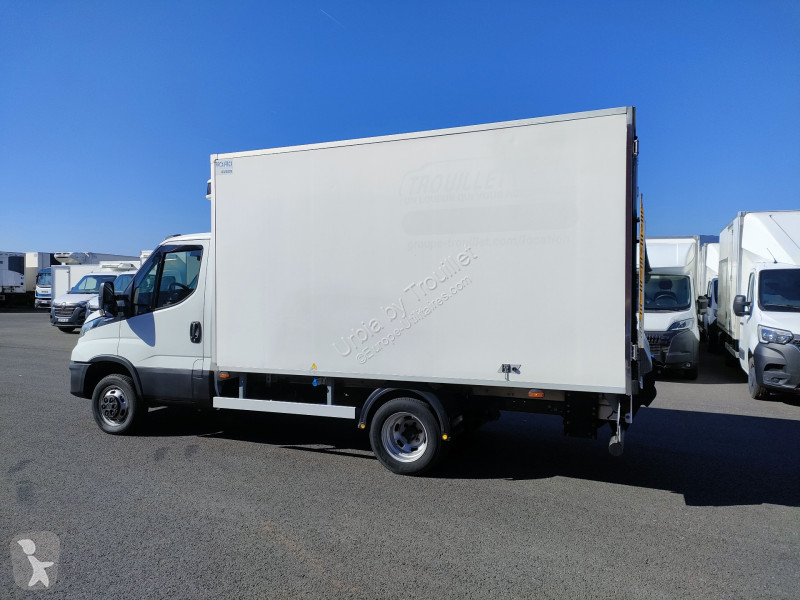 Véhicule utilitaire Iveco FRIGO 14M3 160 CV RJ...