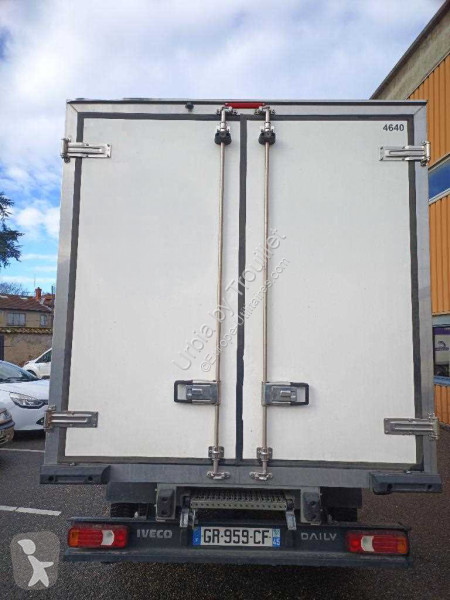 Véhicule utilitaire Iveco FRIGO 12M3 160 CV RJ...
