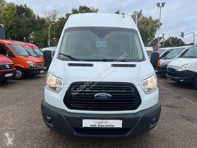 Véhicule utilitaire Ford 350 L4H3...