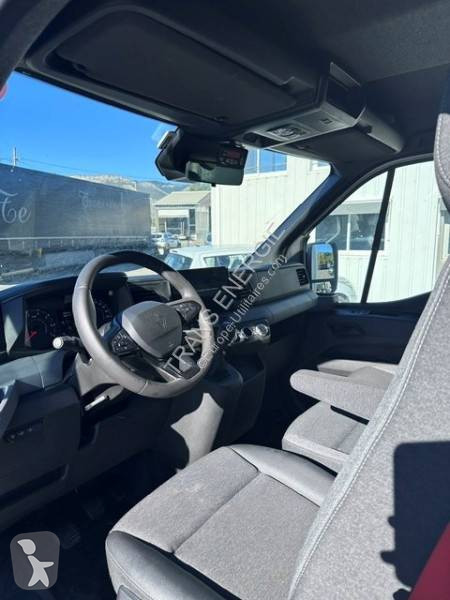Užitkové vozidlo Renault RJ3500 DCI 145CV