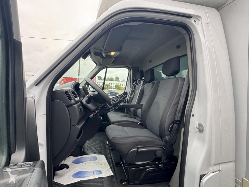 Užitkové vozidlo Renault MASTER 3T5 CAISSE 20M3...