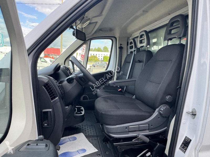 Fiat DUCATO CAISSE 20M3 + HAYON 3T5 MAXI 2.2...