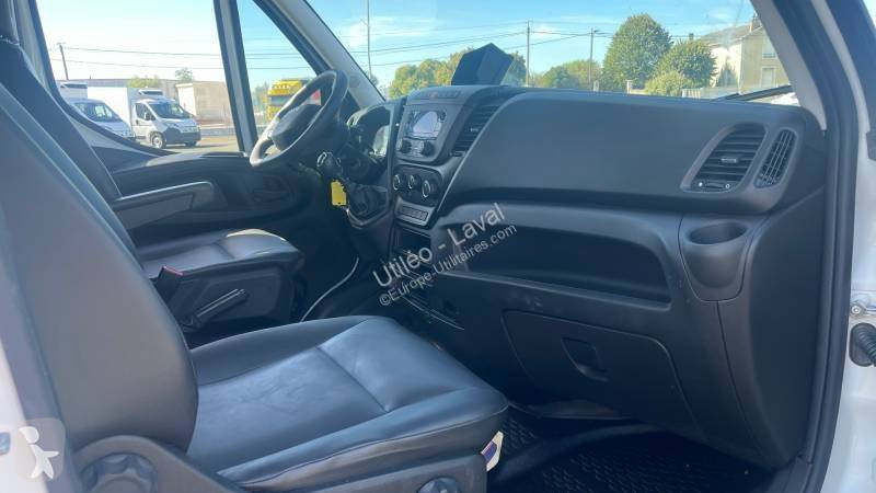 Užitkové vozidlo Iveco 35C16 D BENNE DOUBLE...