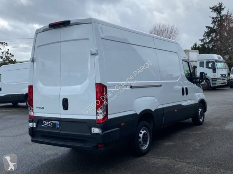 Užitkové vozidlo Iveco 35S14V12