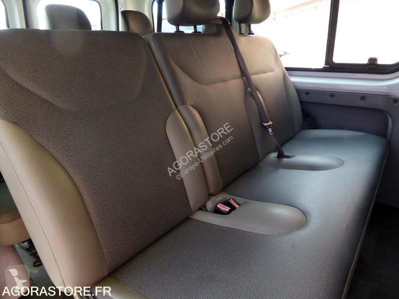 Renault TRAFIC van