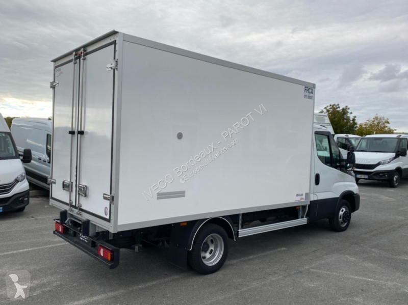 Bedrijfswagen Iveco 35C16H empattement 3750 3.0...