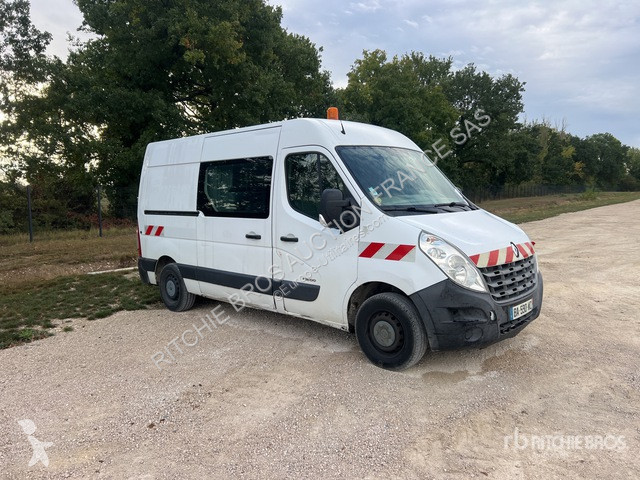 Renault dci100 van