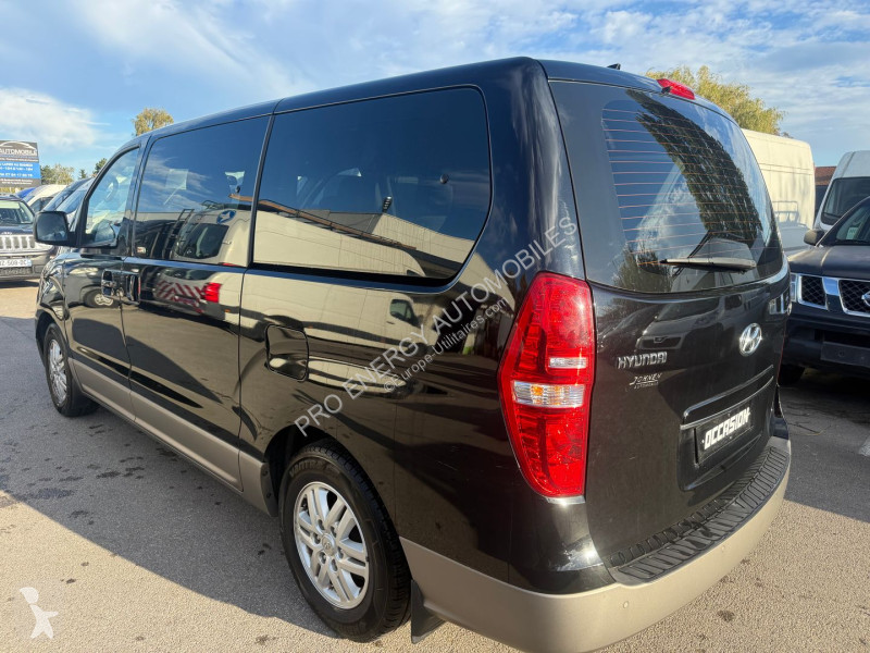 Hyundai SATELLITE van