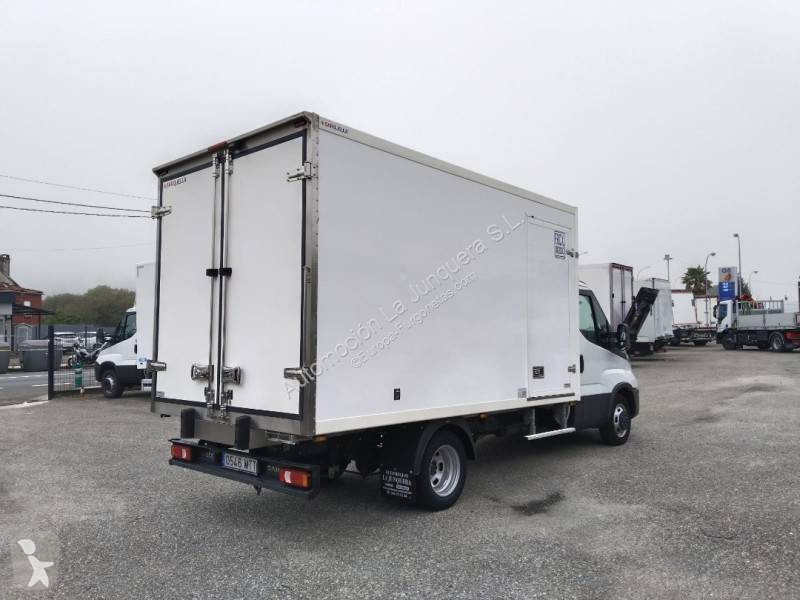 Iveco 35C16 van