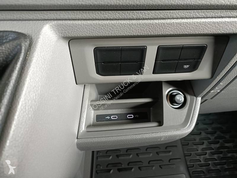 Volkswagen 2.0 TDI 140 van
