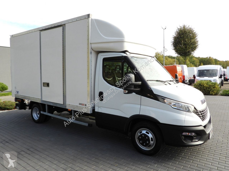 Iveco 35C16 DAILY van