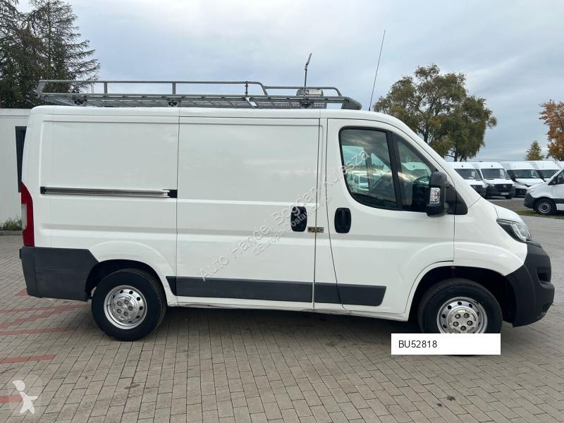 Peugeot 2.2 van