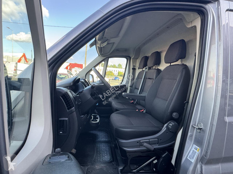 Véhicule utilitaire Opel MOVANO 3T5 L3H2 2.2...