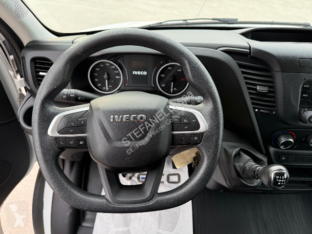 Iveco DAILY 35C14H BOX van