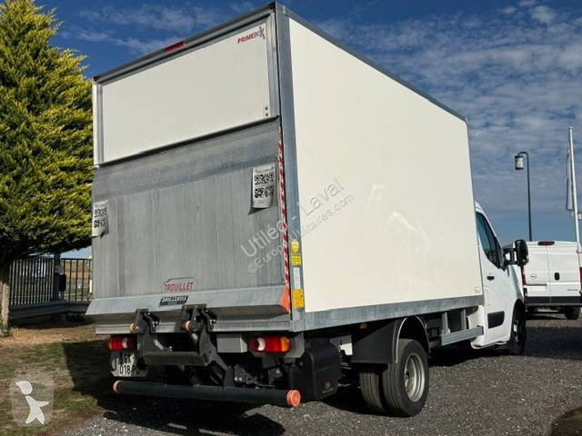 Nissan RJ L4H1 2.3 DCI 165CH ACENTA van