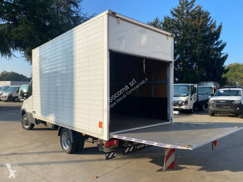 Furgoneta Iveco 35C14