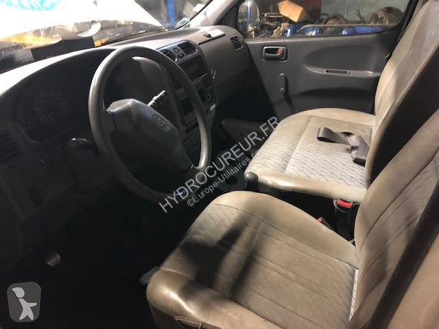 عربة نفعية Toyota