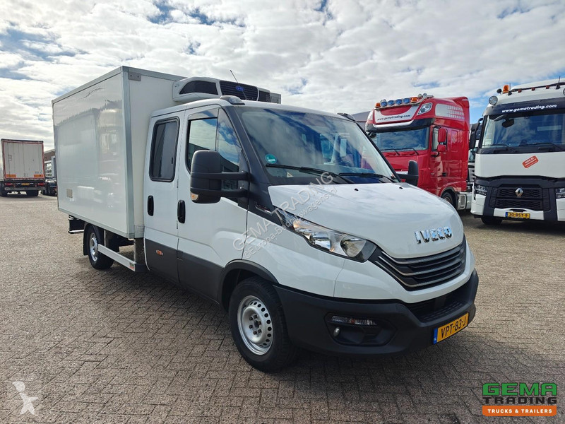 Furgoneta Iveco 4x2 Hi-Matic Sleeper Cab Euro6...