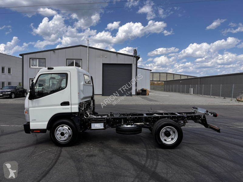Furgoneta Fuso 7C15//3Seats/7490kg/ACC/Chassis