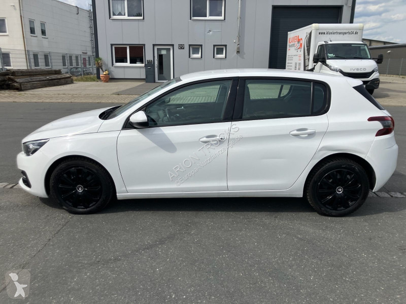 عربة نفعية Peugeot BlueHDi 100...