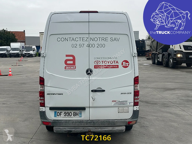 Mercedes 313 37s van
