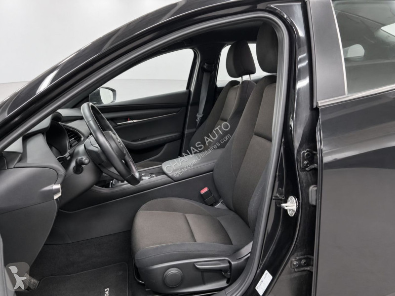 Mazda 2.0L SKYACTIV-X 180 van