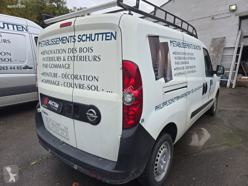 Furgoneta Opel combo