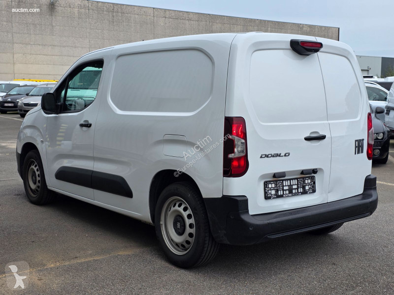 Furgoneta Fiat doblo