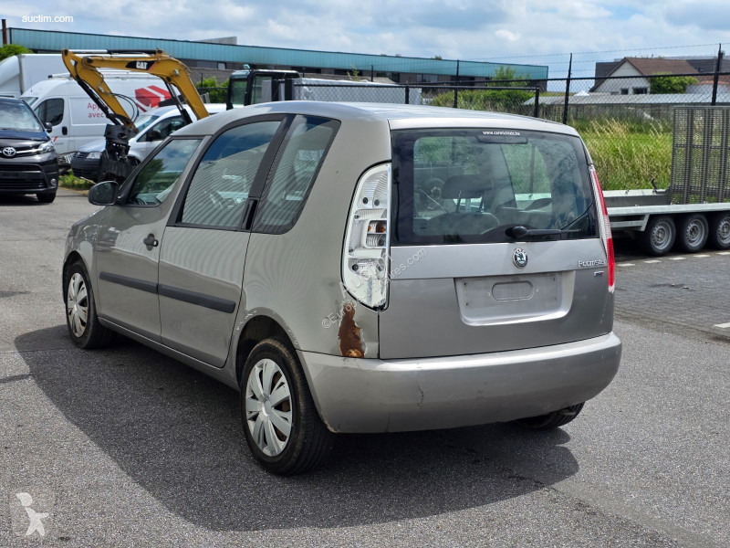 Furgoneta Skoda roomster