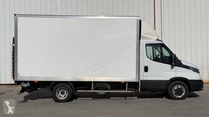 Furgoneta Iveco 35C16