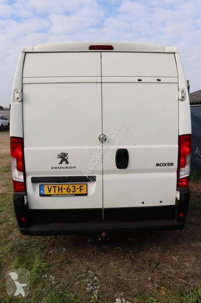 Véhicule utilitaire Peugeot