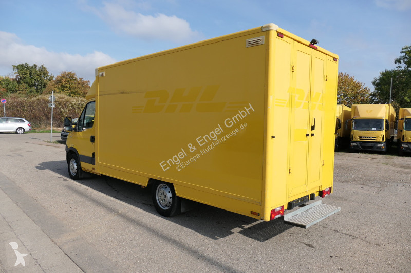 Iveco Daily 35 S11 C30C AUTOMATIK KAMERA Regale...