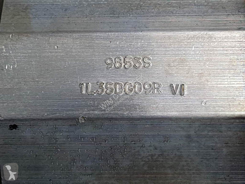 Véhicule utilitaire  1L35DG09R - Atlas -...