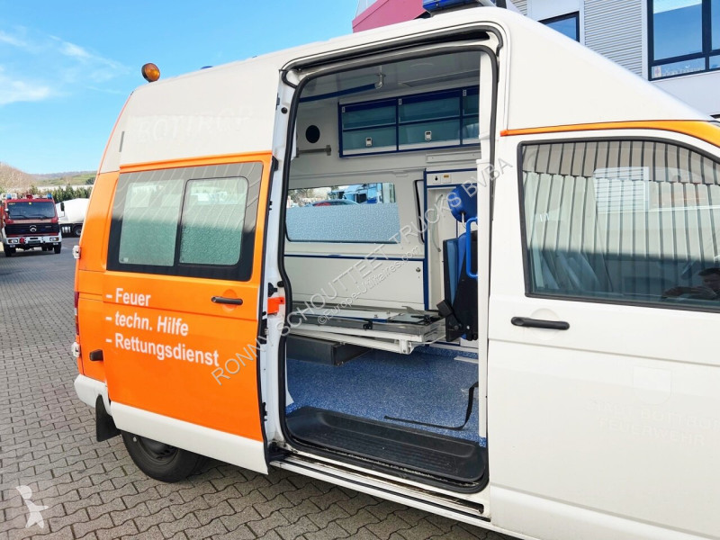 Furgoneta Volkswagen T5 2.5 TDI 4x2 T5 2.5 TDI...