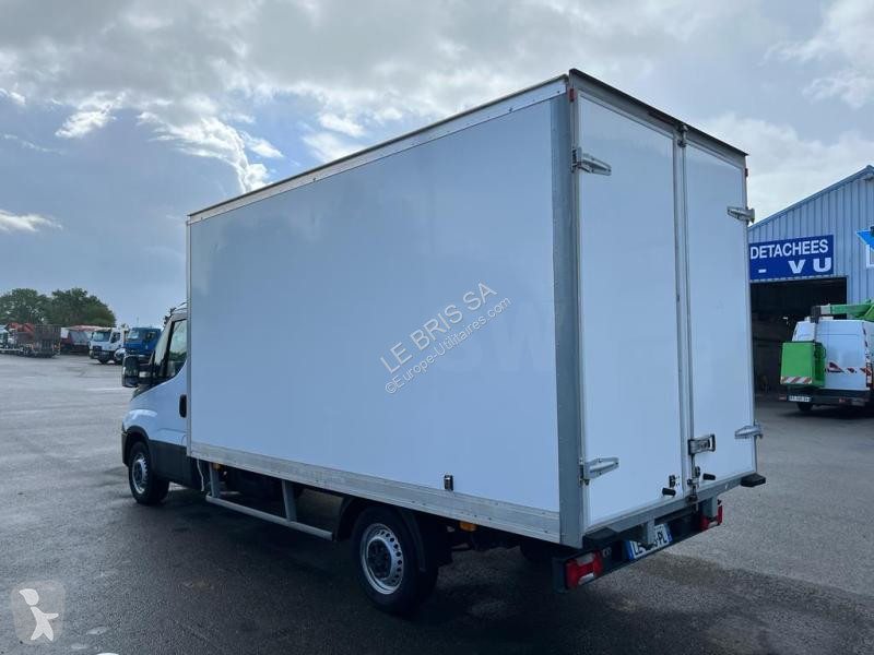 عربة نفعية Iveco 35S16
