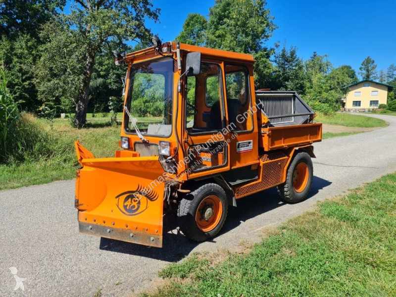 Gemeentevoertuig Boschung Pony DP 40 AK