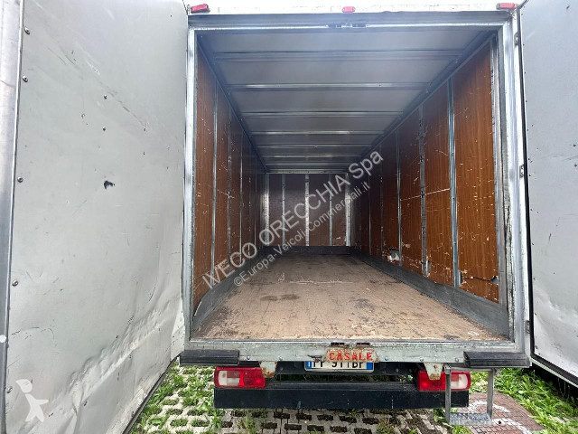 Autoutilitară Volkswagen CRAFTER