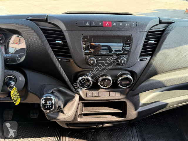 Furgoneta Iveco DAILY 35C16 CASSONE + GRU COPMA