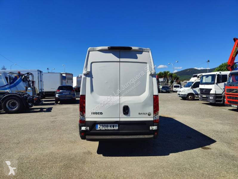 Furgoneta Iveco
