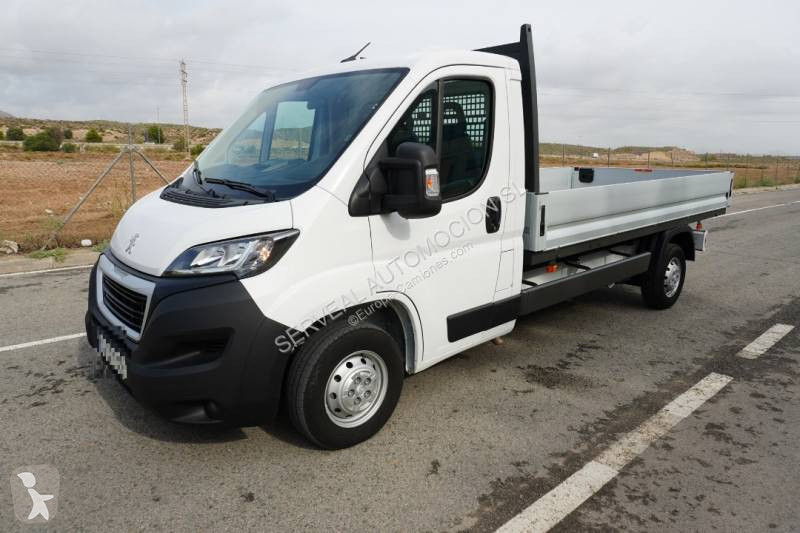 Véhicule utilitaire Peugeot