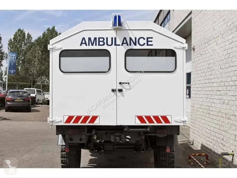 Véhicule utilitaire Unimog 4x4 U1300 Ambulance