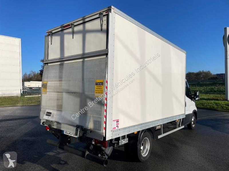 Furgoneta Iveco