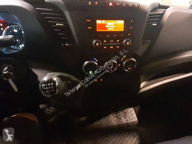 Furgoneta Iveco