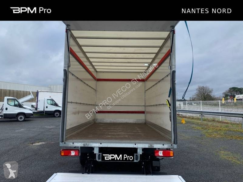 Autoutilitară Iveco