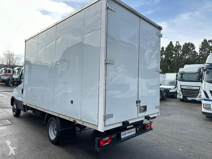Veicolo commerciale Iveco  35C14