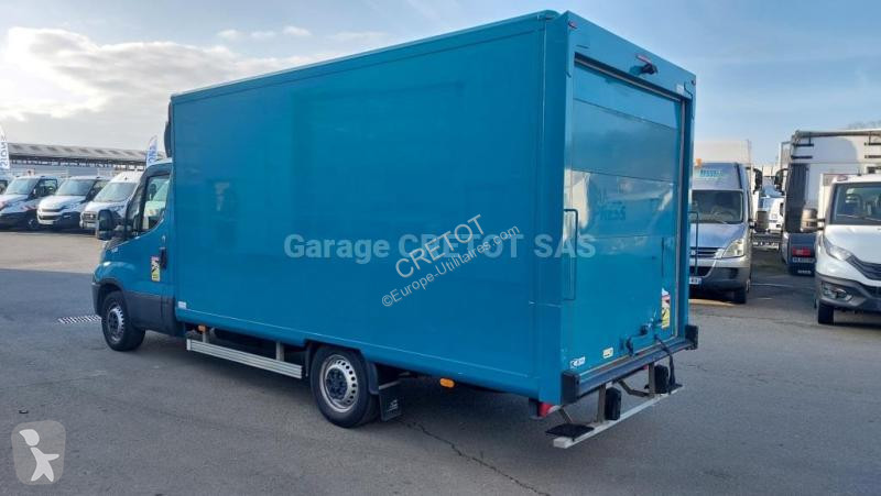 Veicolo commerciale Iveco 35S14
