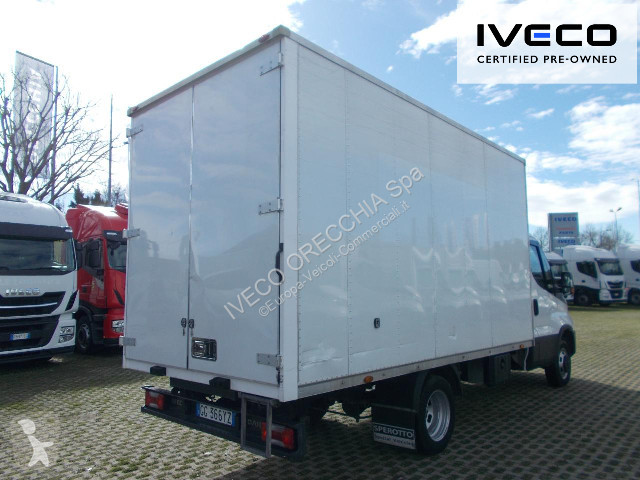 Veicolo commerciale Iveco DAILY 35C14 - 3750