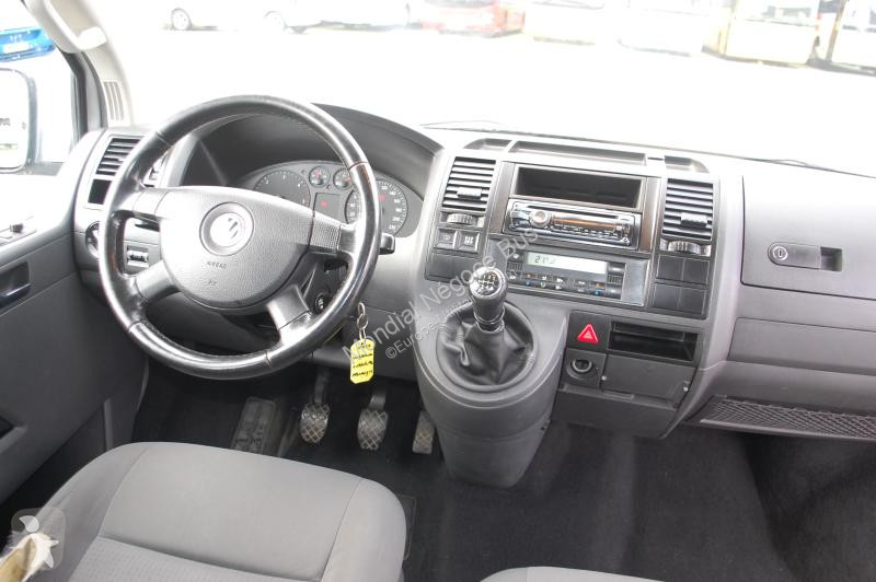 Véhicule utilitaire Volkswagen  T5  CARAVELLE...