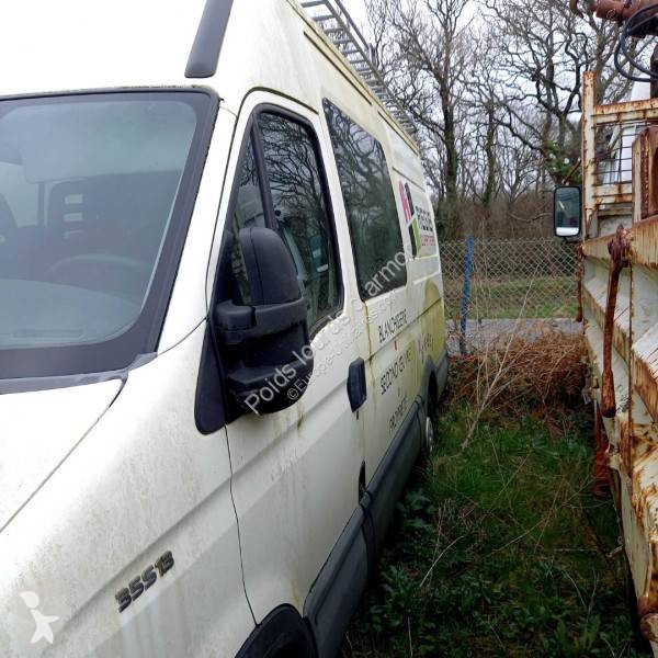 Véhicule utilitaire Iveco